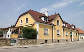 Gästehaus Fischer Rohrendorf